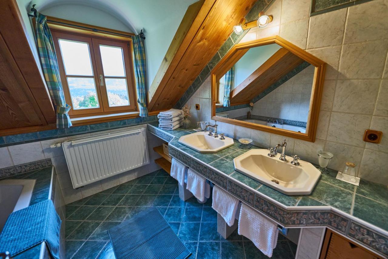 Ewinger Lodge Bad Goisern am Hallstättersee Exterior foto